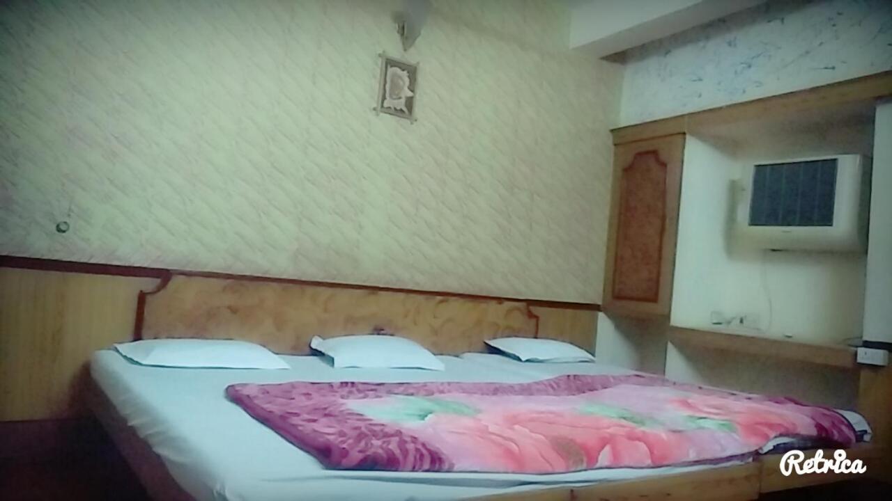 New Crown Hotel